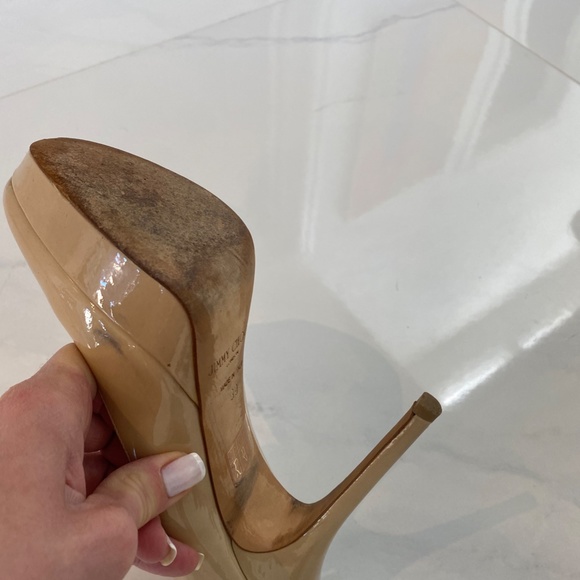 Jimmy Choo Beige Patent Leather Pumps Size 39 (9) - Picture 5 of 5